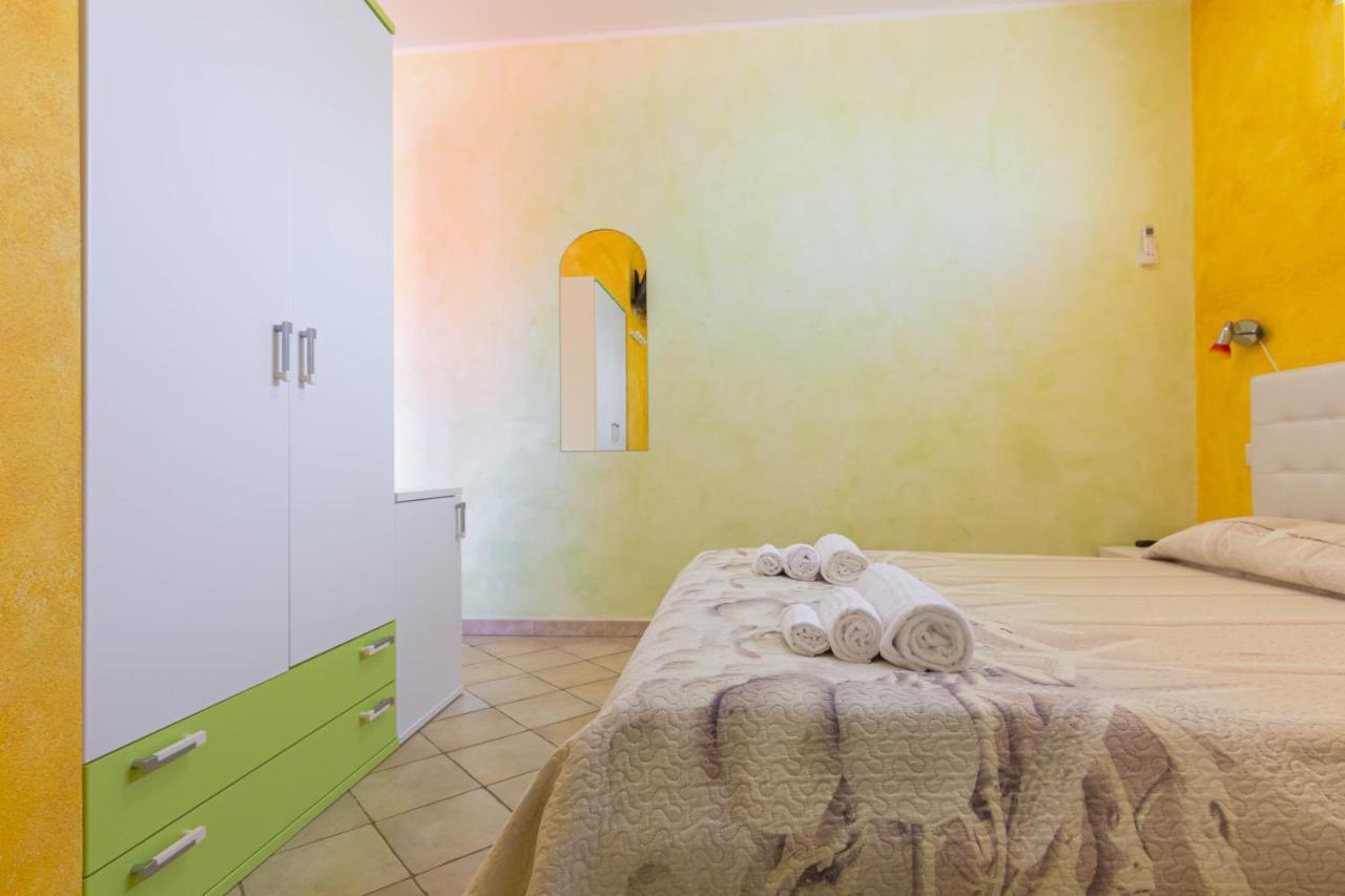 Roccabianca Rooms & Studios Stintino Exteriör bild